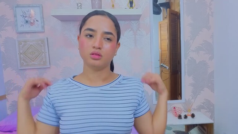 Emmaa_Thompsoon's Streamate show and profile