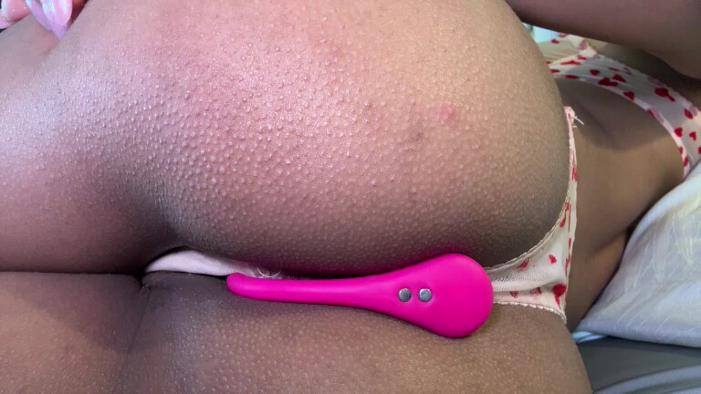 AnnieMilan's Streamate show and profile