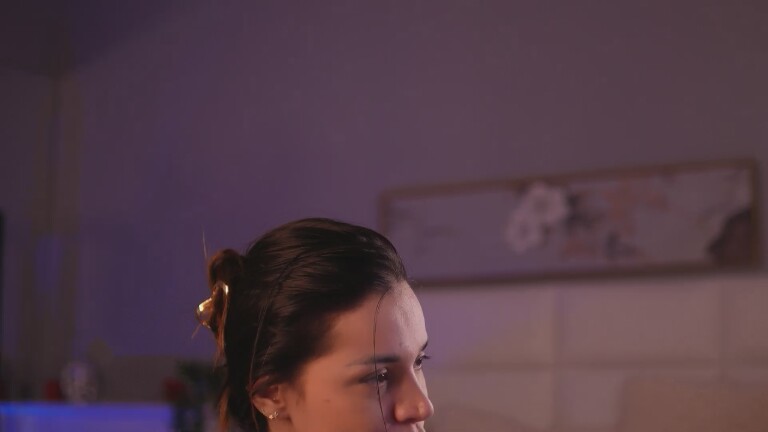 FlirtyFawn's Streamate show and profile