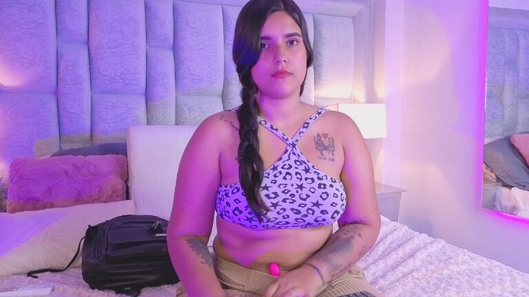 KarinaPretty19's Streamate show and profile