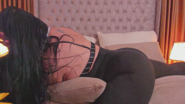 MiaKurts's Streamate show and profile