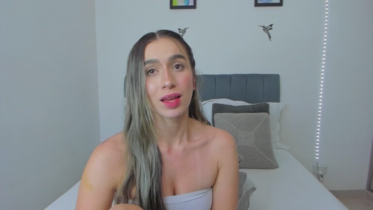 SarahRouxx's Streamate show and profile