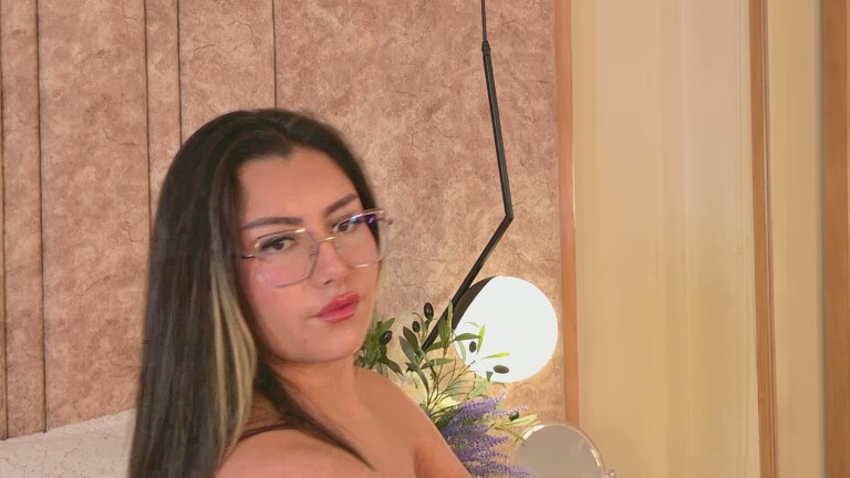 IsaRose's Streamate show and profile